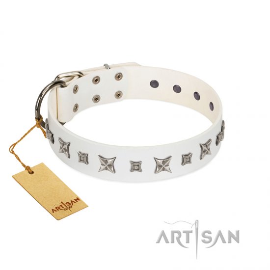 "Fashion Star" FDT Artisan White Leather Dog Collar with Silver-Like Engraved Plates and Stars