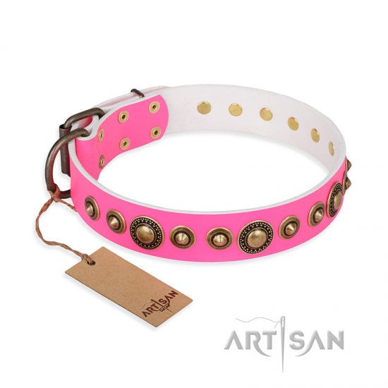 'Pink Gloss' FDT Artisan Leather Dog Collar with Old-Bronze Plated Circles and Studs 1 1/2 inch (40 mm) Wide - إضغط الصورة للإغلاق