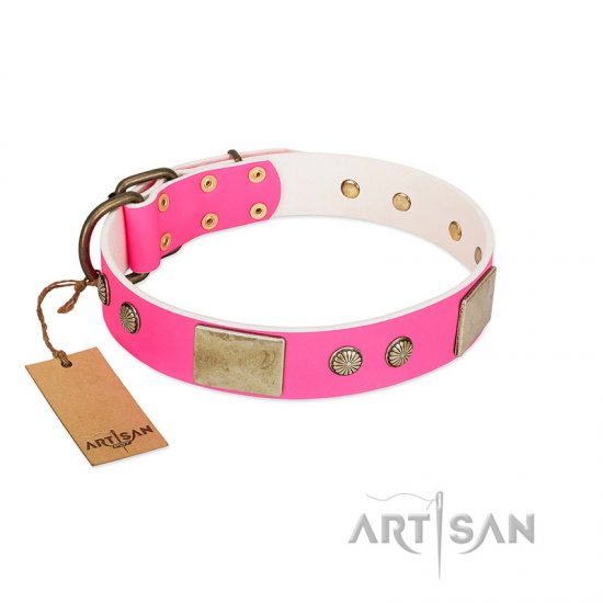 "Flower Parade" FDT Artisan Pink Leather Dog Collar with Plates and Studs - إضغط الصورة للإغلاق