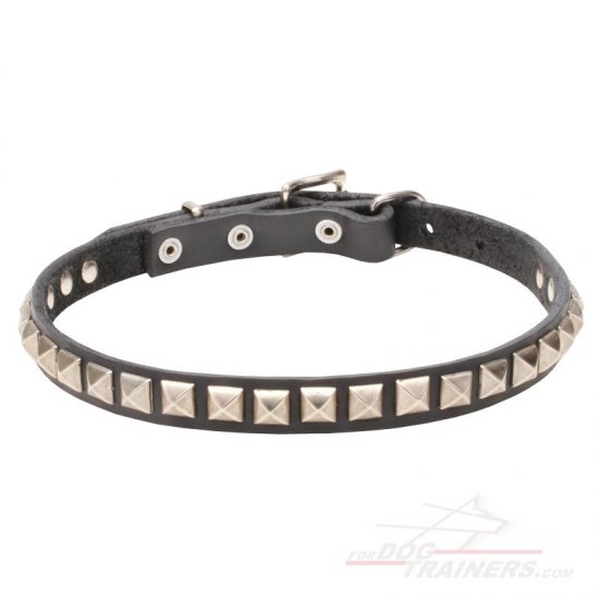 'King Studs' Studded Leather Dog Collar with Chrome Plated Adornments - إضغط الصورة للإغلاق