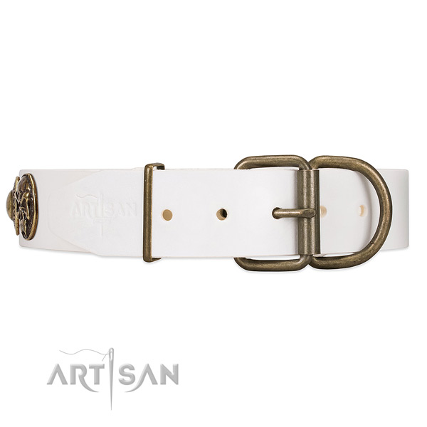 Leather Dog Collar with Strong Traditional Buckle for Easy Adjustment